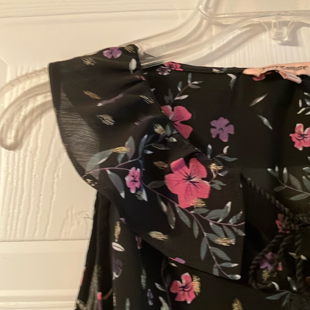 Juicy Couture Black Floral Top - Picture 4 of 7